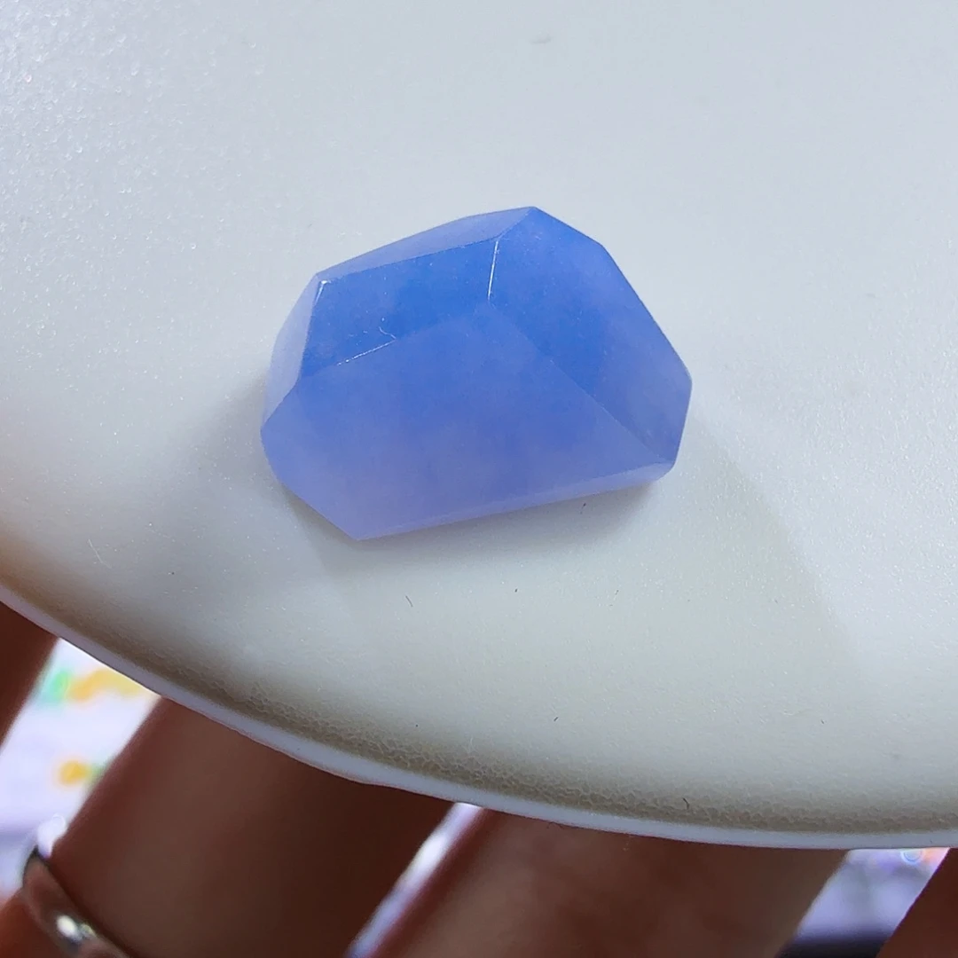 翡翠未镶嵌颈饰清货裸石