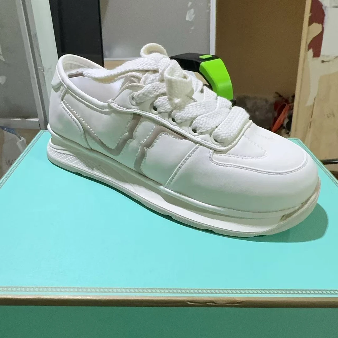 0305 新款百搭休闲平底板鞋