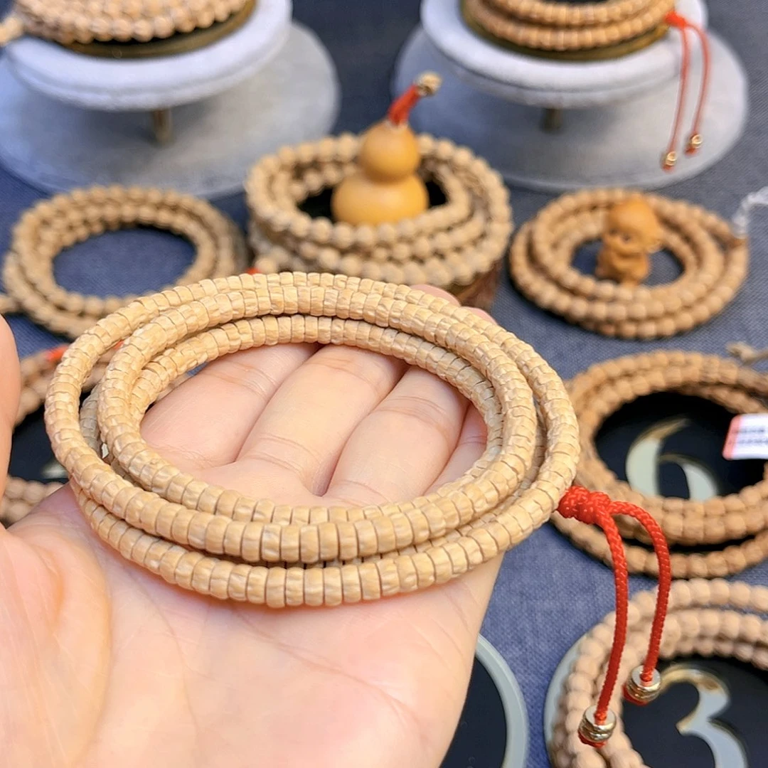 秦***闹柏香籽/百香籽手串