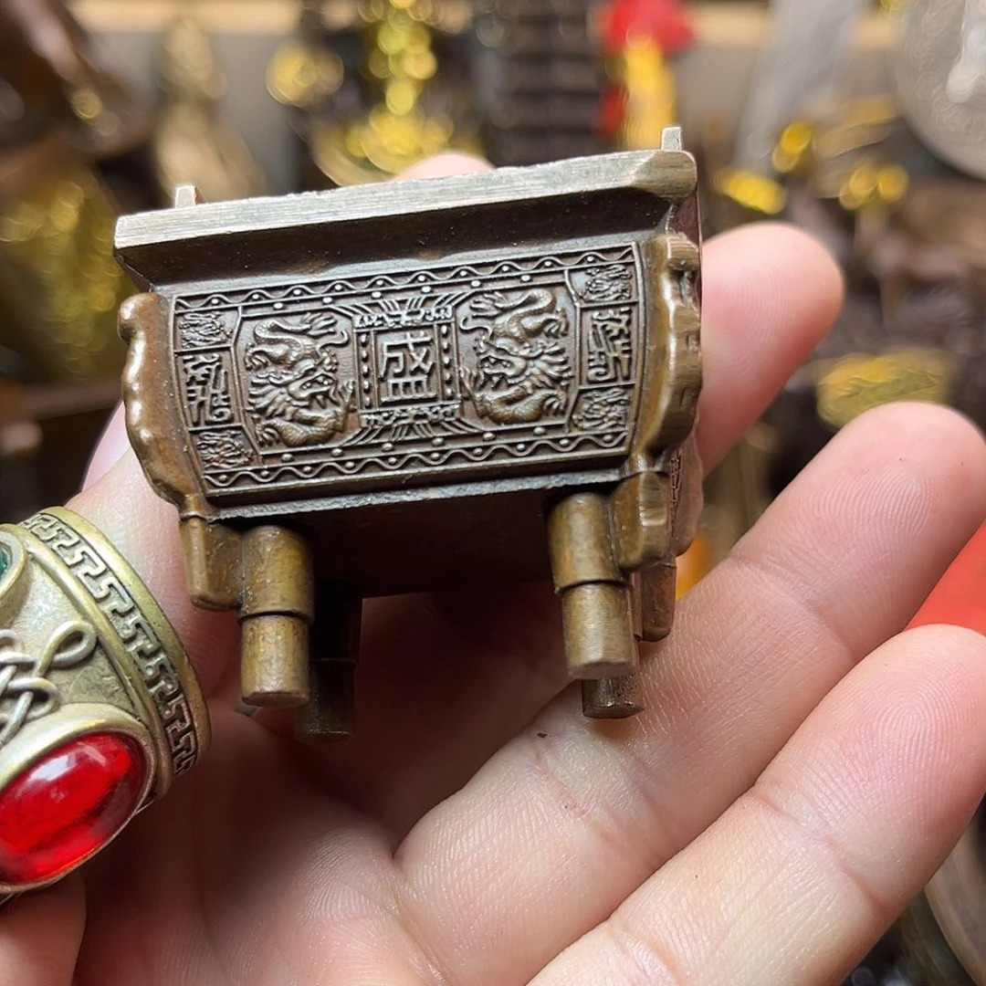精美铜器工艺品等