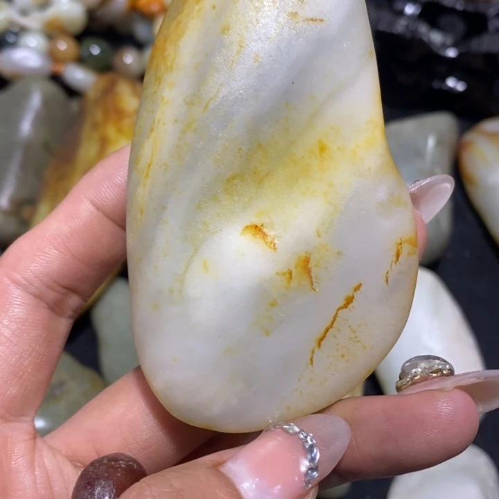 未镶嵌和田玉（糖玉）挂件星*