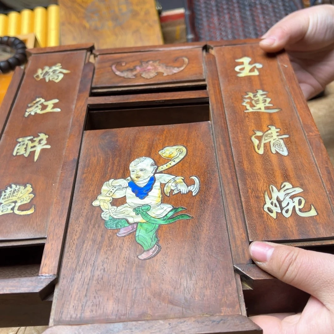 大叶紫檀（黑酸枝木类）