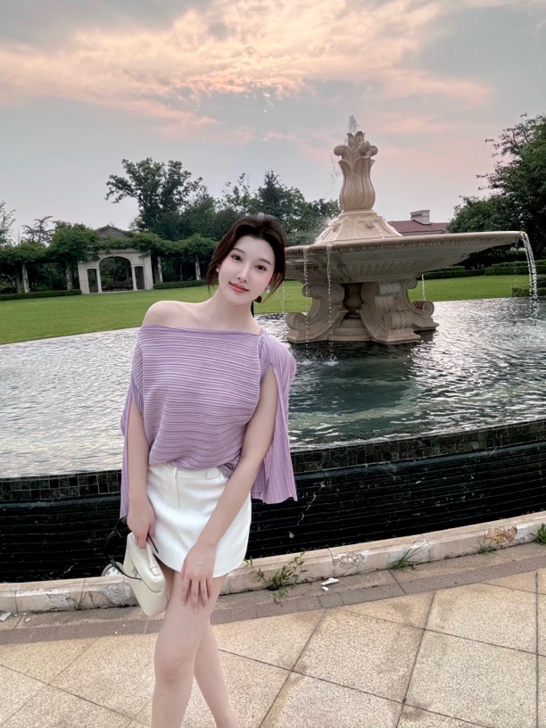 超温柔香芋紫色 披肩一字肩上衣➕白色半身裙