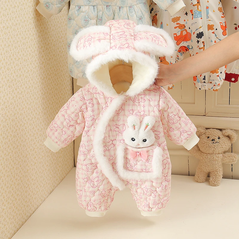 婴儿衣服冬装连体衣男女宝宝可爱卡通毛毛衣加厚棉服外套冬季外出