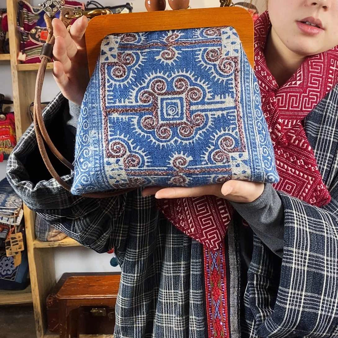 织绣手工制作包包