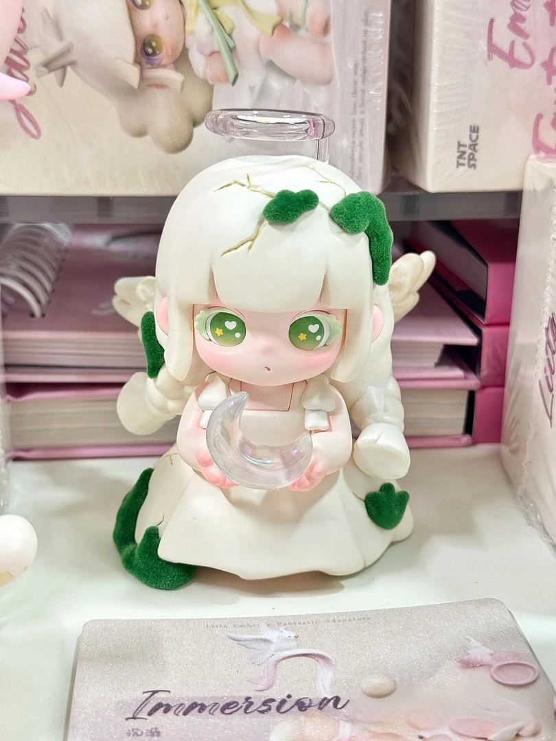 【乖乖8.23】娃三岁钥匙链明星正品系潮玩盲盒【标签黑字不拆】