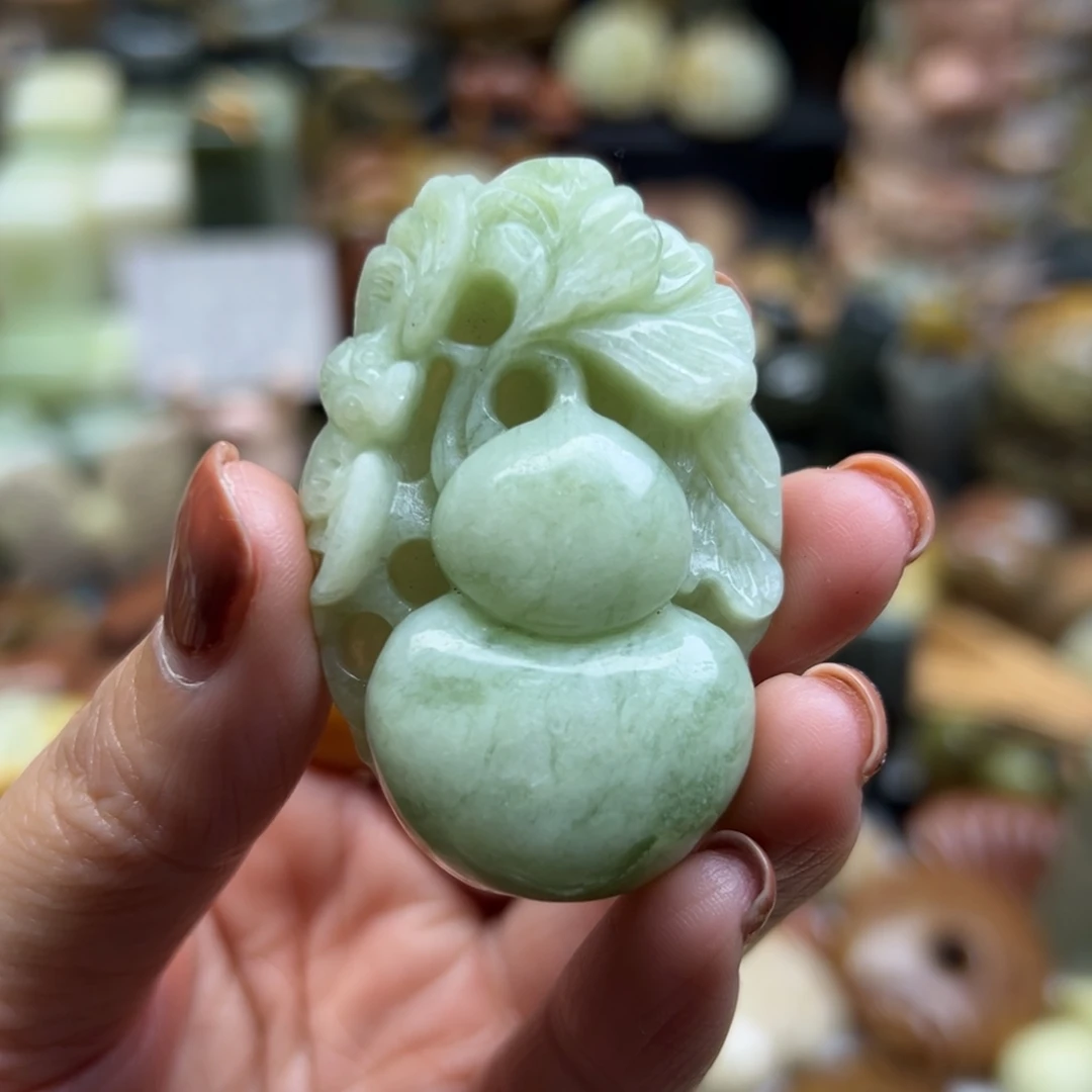 岫玉未镶嵌颈饰岫玉翠花料葫芦