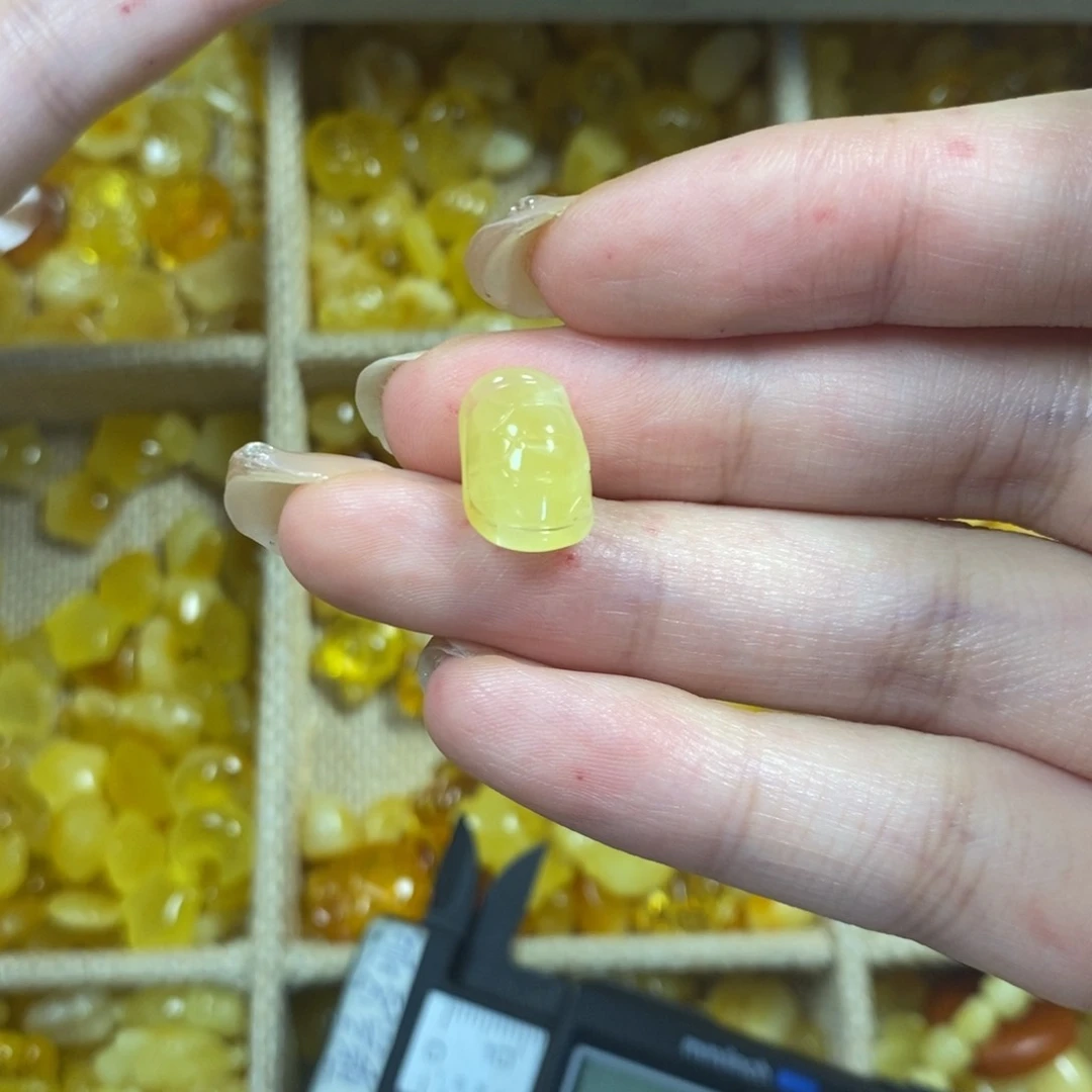 未镶嵌颈饰蜜蜡无****天富甲天下