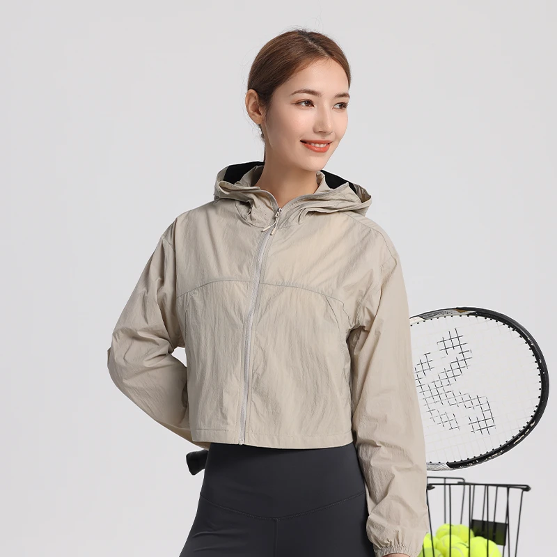 蕉下客短款黑胶帽檐夏季户外运动休闲轻薄防紫外线透气防晒衣