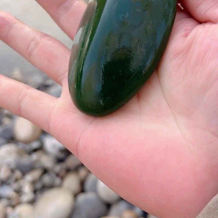 未镶嵌和田玉（糖玉）珠宝奇石