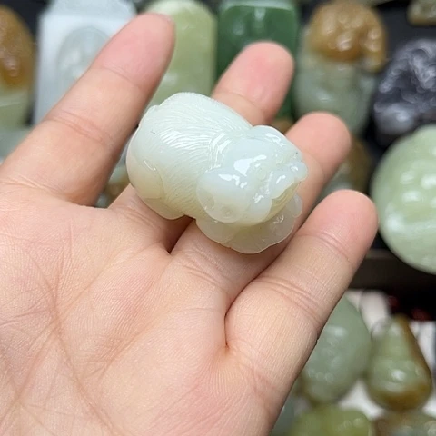 颈饰未镶嵌和田玉