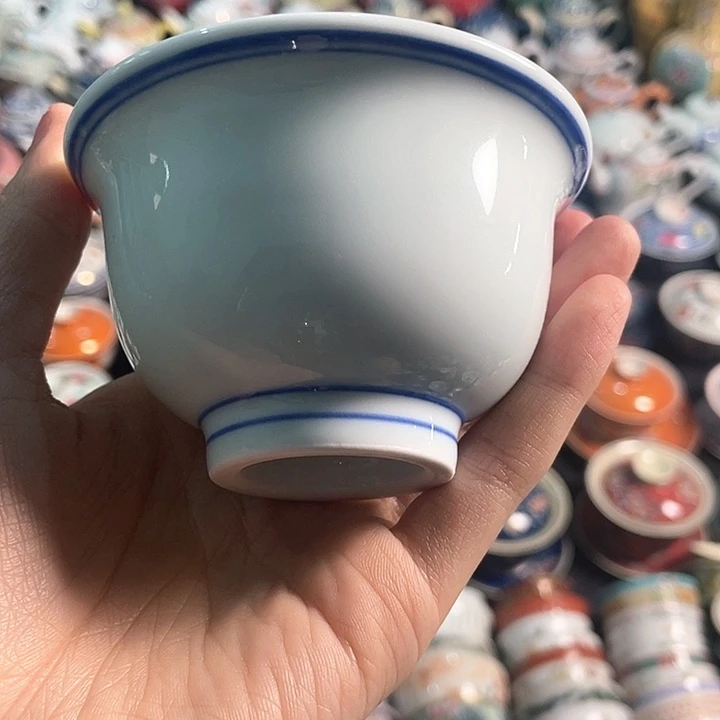 瓷片今天爱吃米饭