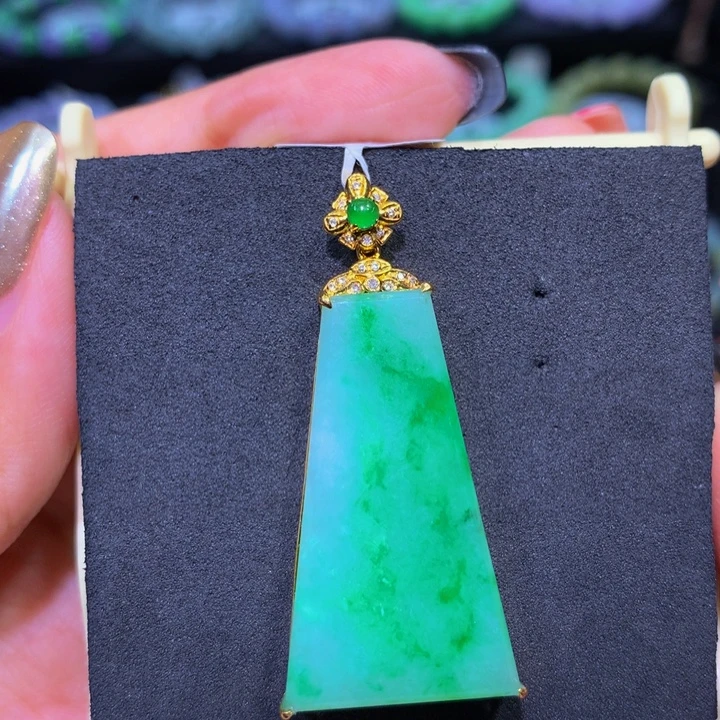 翡翠18K金镶嵌手链翡翠