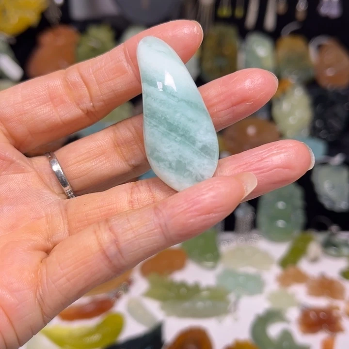 蛇纹石玉未镶嵌吊坠(赠链)