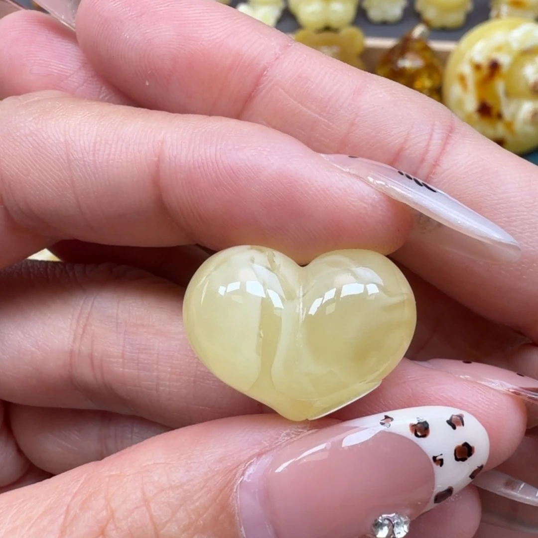 琥珀未镶嵌裸石蜜蜡