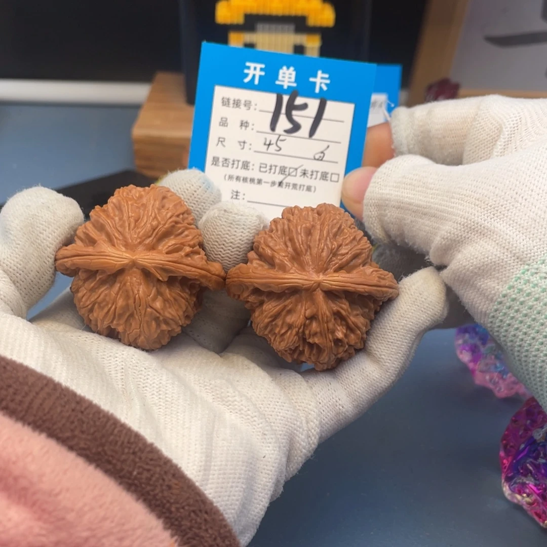 核桃文玩核桃白狮子