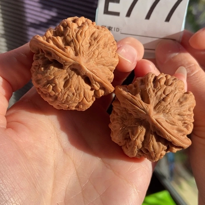 Z***z文玩核桃吊坠777凤凰台