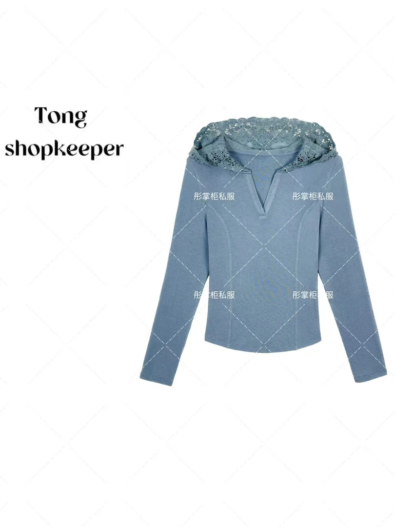 QJ/彤掌柜1681415 春款25线条显瘦莱赛尔天丝羊毛拼接蕾丝帽上衣