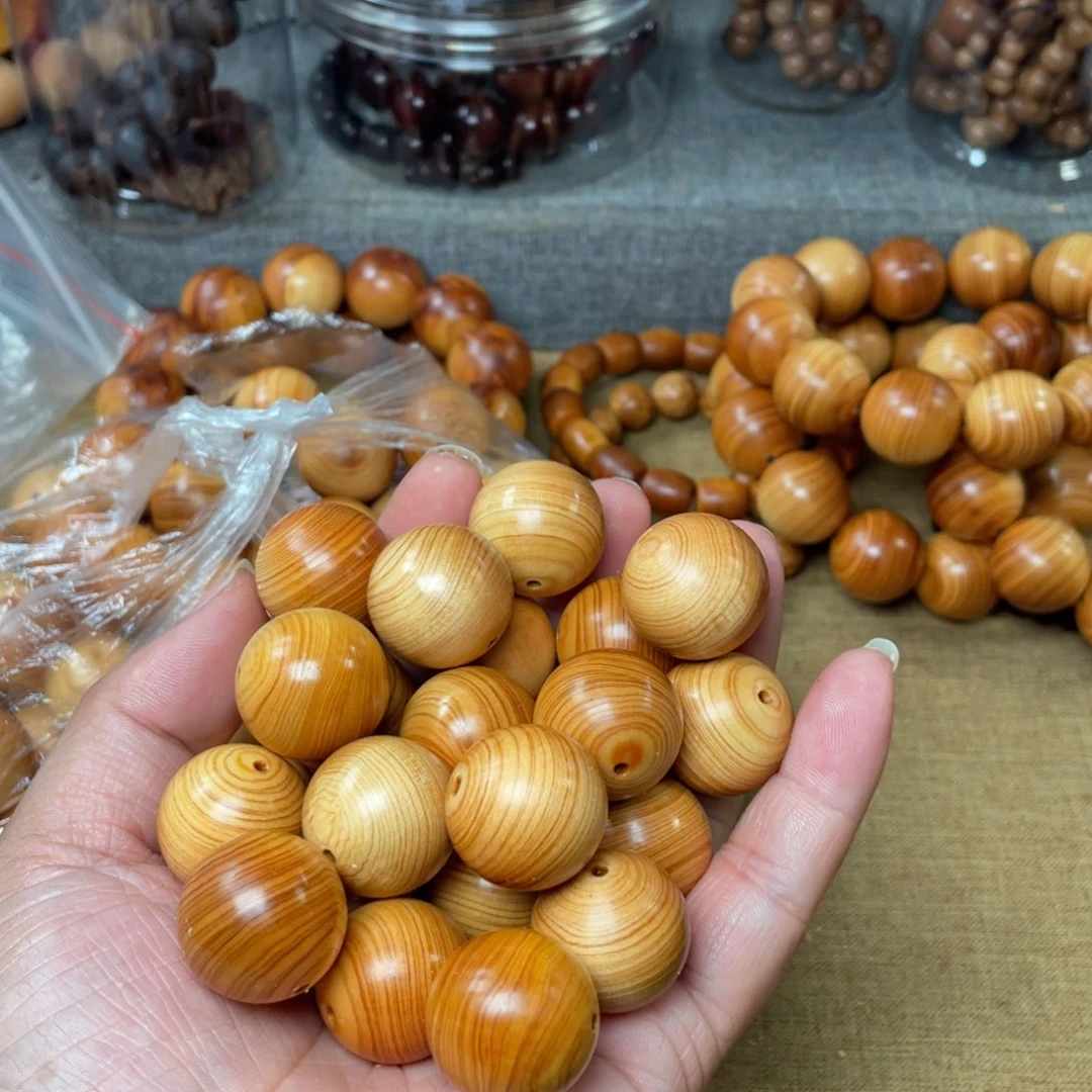 柏木(崖柏)无事牌炽**影2.0太行崖柏陈化鸡油黄2条