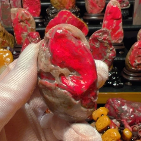 金***来昌化鸡血石原石手把