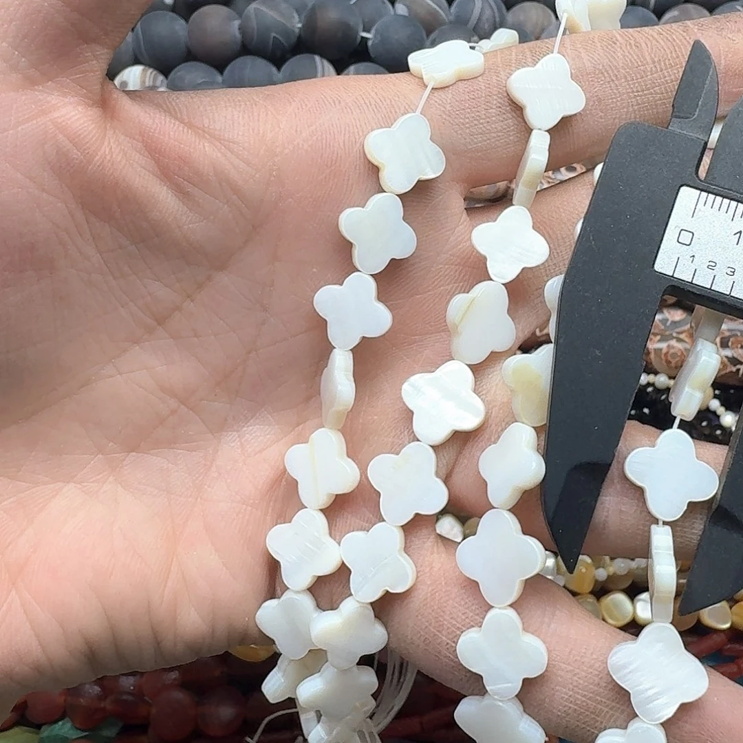 玛瑙/玉髓合金珠宝半成品一条12mm四叶草