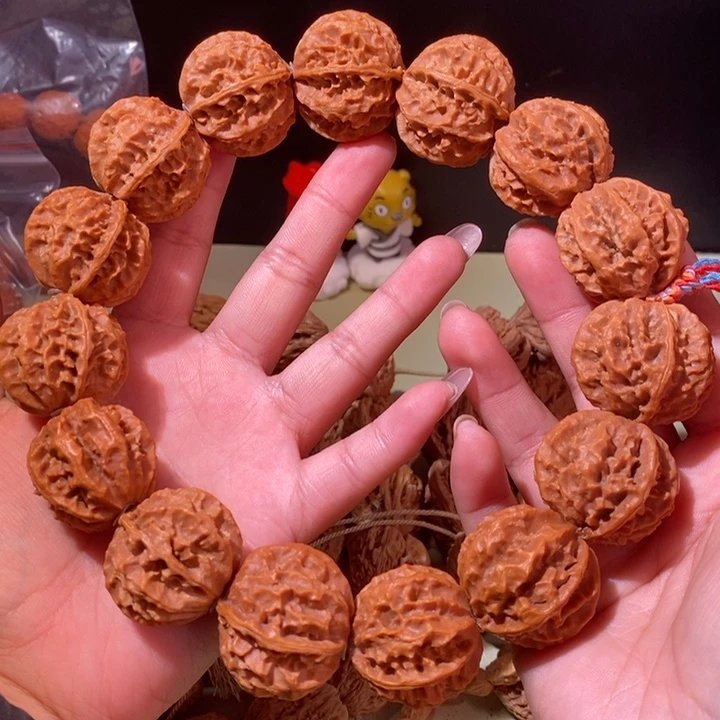 文玩核桃手串……39