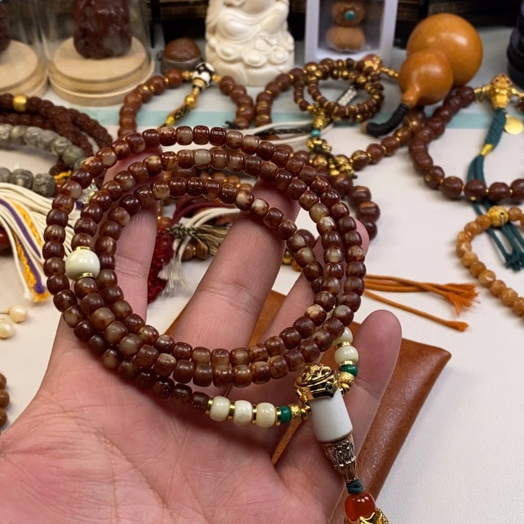 吊坠星月菩提。。。。。。。。。