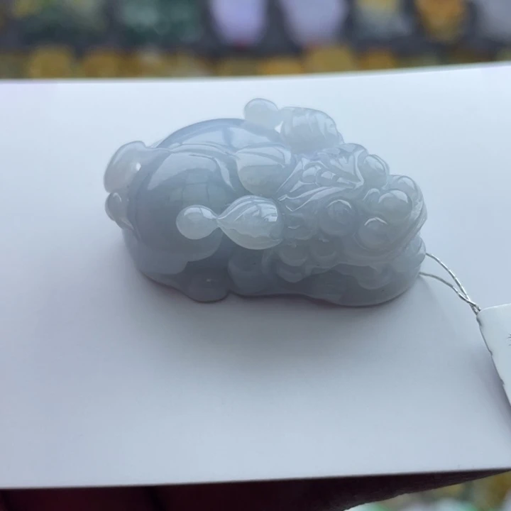 翡翠颈饰未镶嵌貔貅