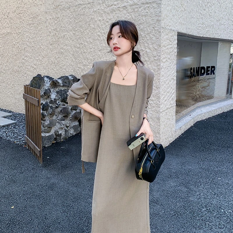 韩系气质西装套装裙女2025年秋季新款轻奢高级感吊带连衣裙两件套