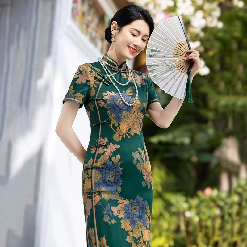 8660-绿老上海高品质送考长旗袍女春夏2025年新款大码气质日常