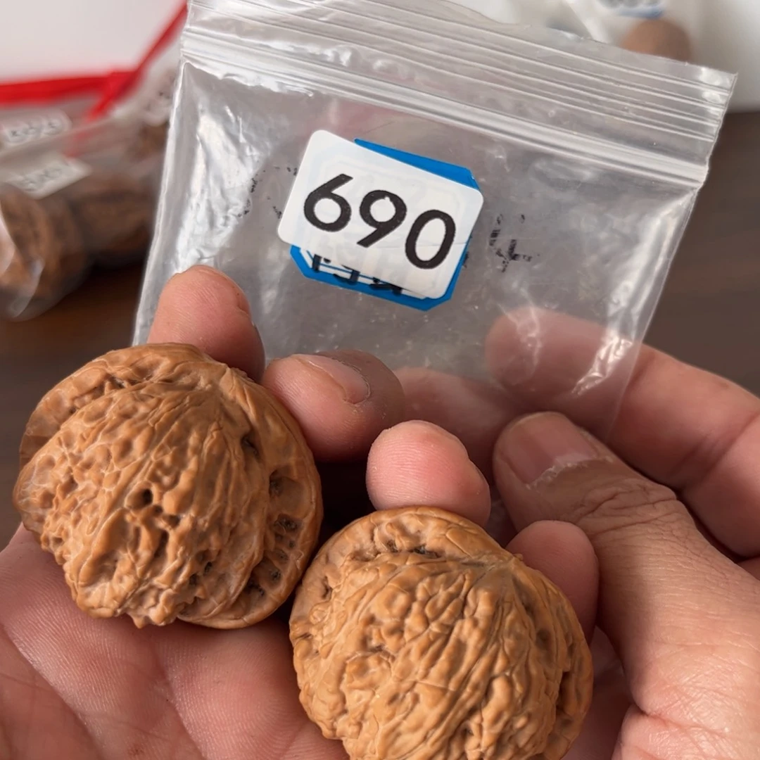 吊坠文玩核桃哒*大白狮子44