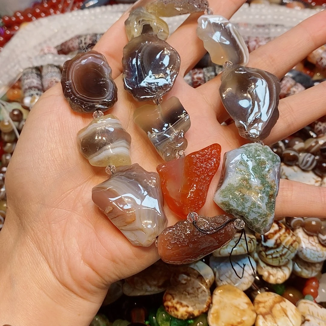 玛瑙/玉髓散珠波斯湾玛瑙随型一条