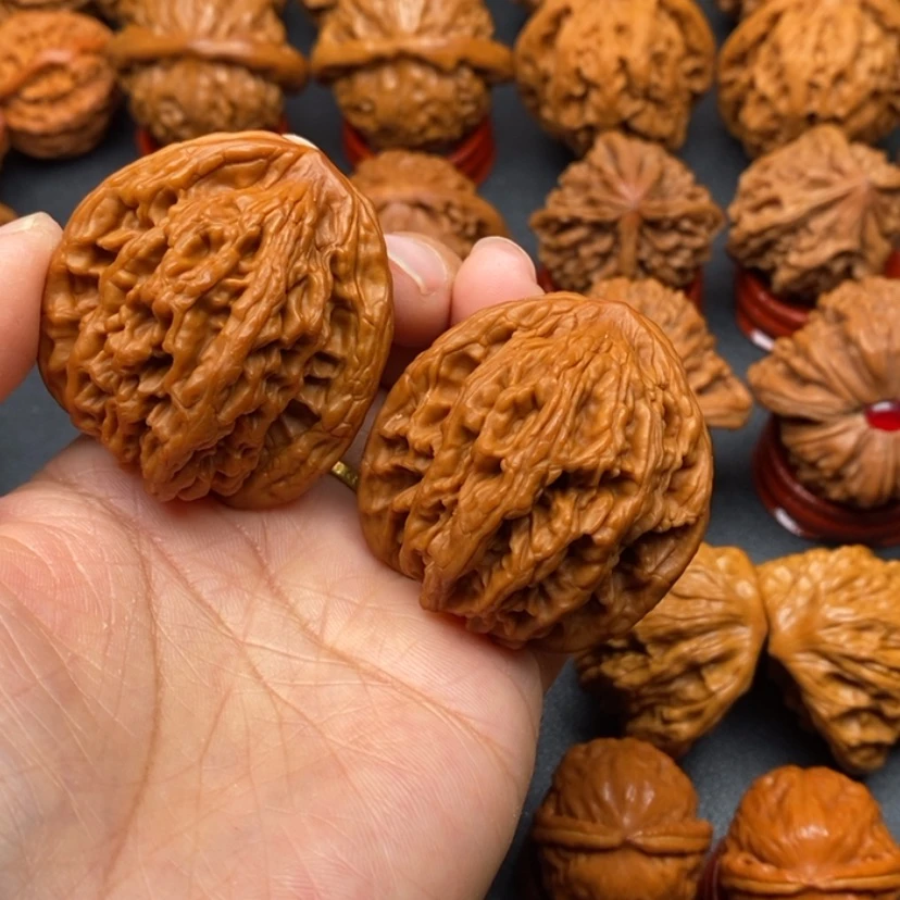 【闪购商品】文玩核桃把件42虎头