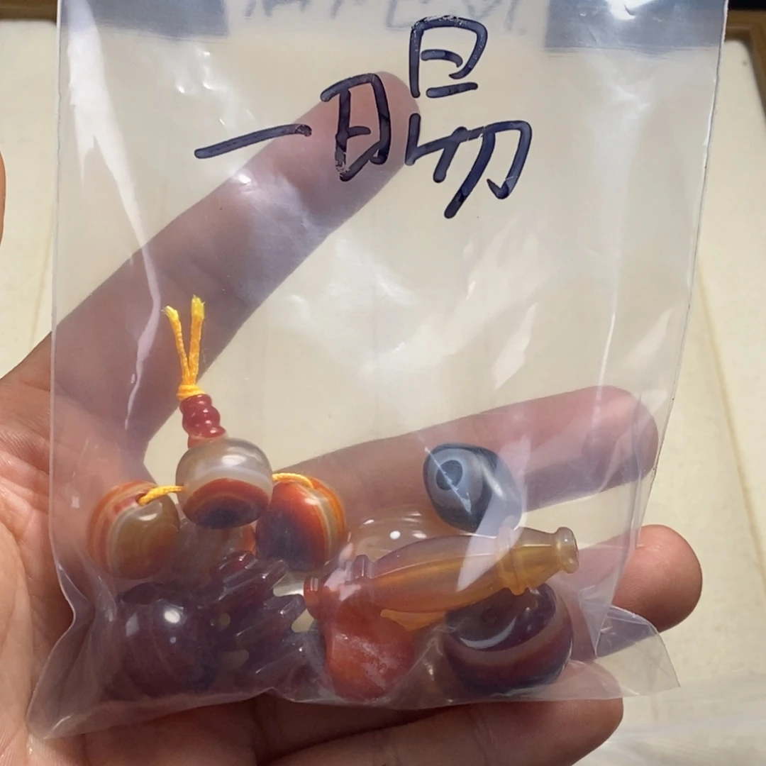 一***暘玛瑙/玉髓未镶嵌颈饰