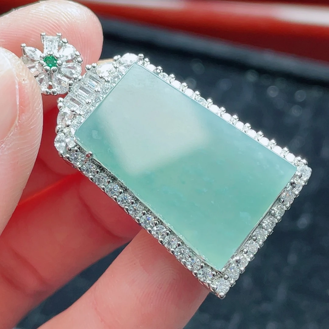 翡翠颈饰未镶嵌 020，