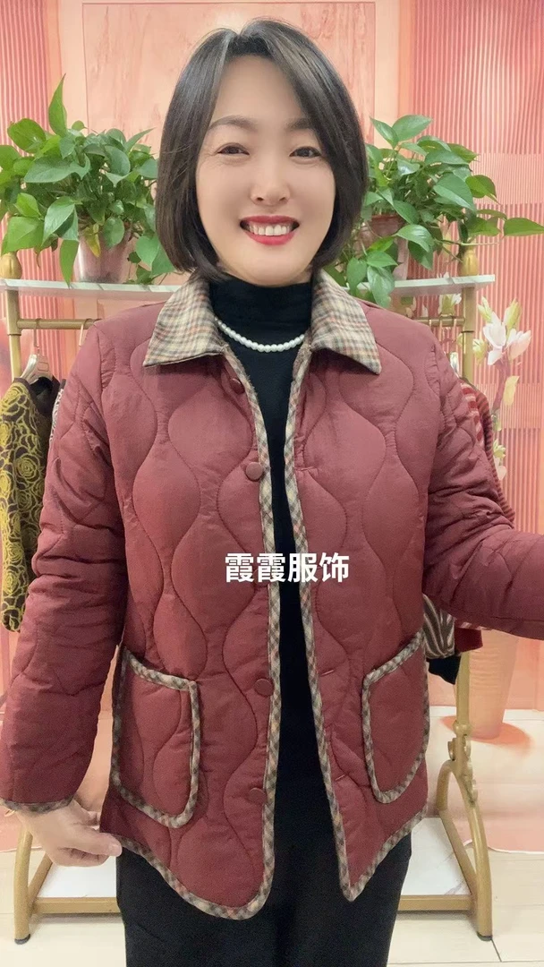 秋冬新款时尚翻领棉服上衣
