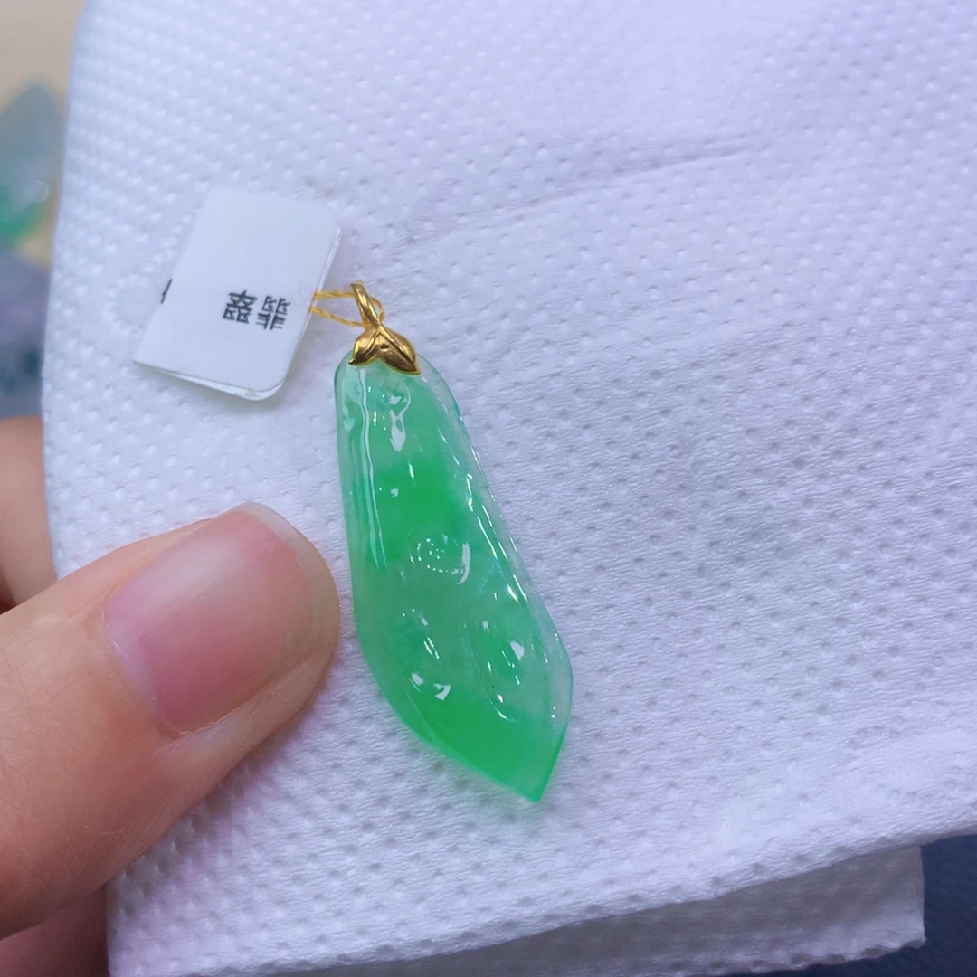 翡翠未镶嵌吊坠(不含链) 2456