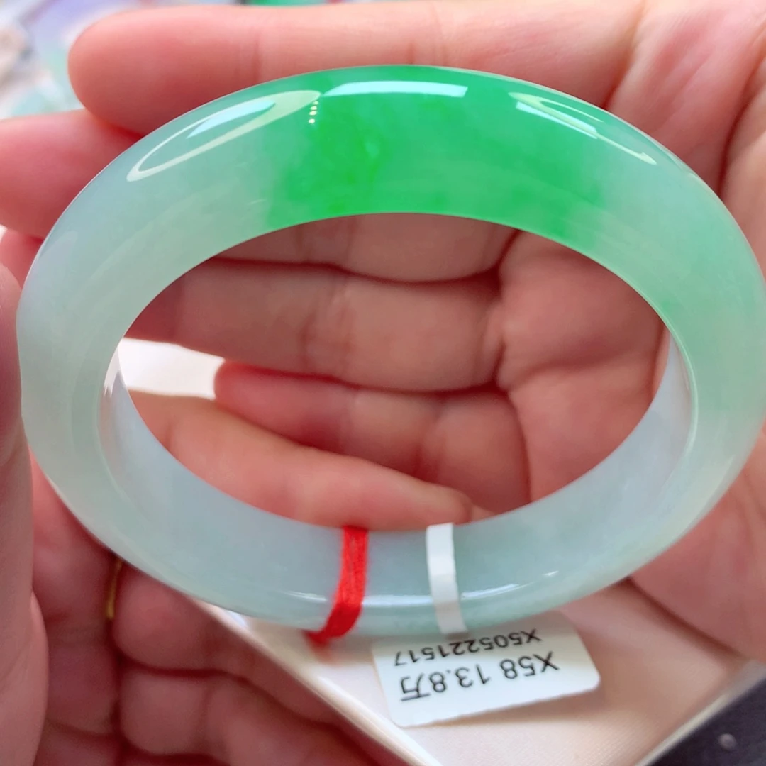 未镶嵌手镯翡翠白底青完美推荐4号11