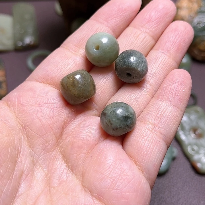 岫岩河磨玉（透闪石质玉）手绳未镶嵌福**灵