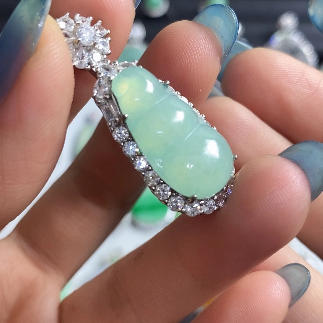 翡翠银S925镶嵌颈饰天然翡翠