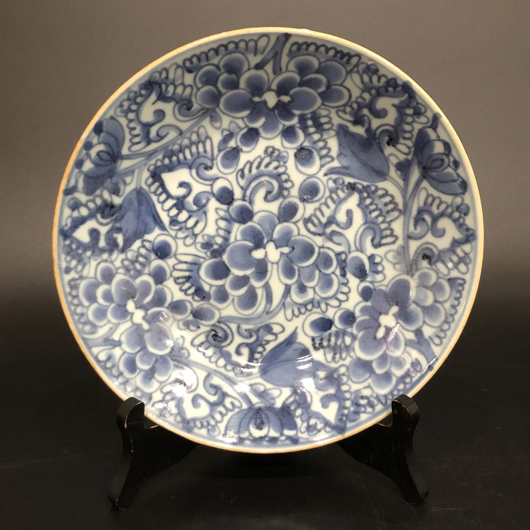 A01973 清康熙青花缠枝花卉赏盘 直径22.5cm