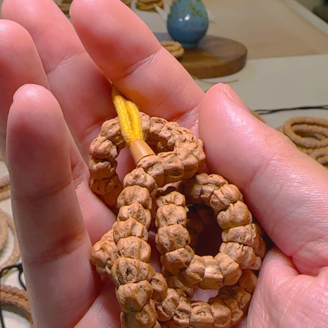 M***g柏香籽/百香籽吊坠