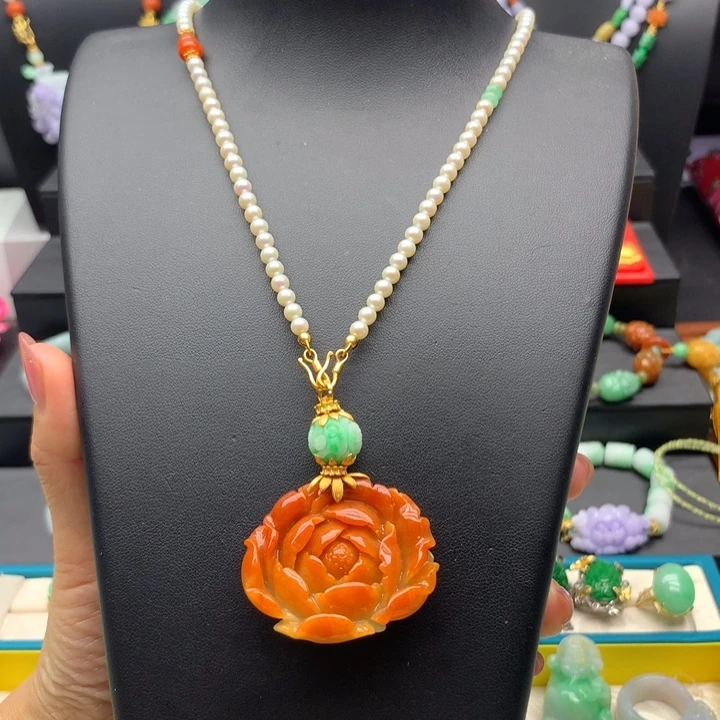 颈饰未镶嵌翡翠红翡花