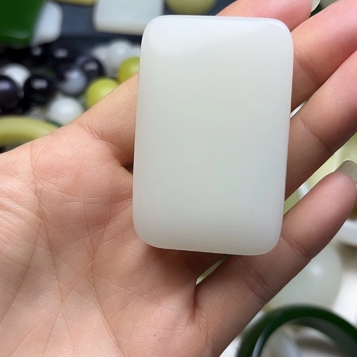 和田玉（糖玉）未镶嵌车挂