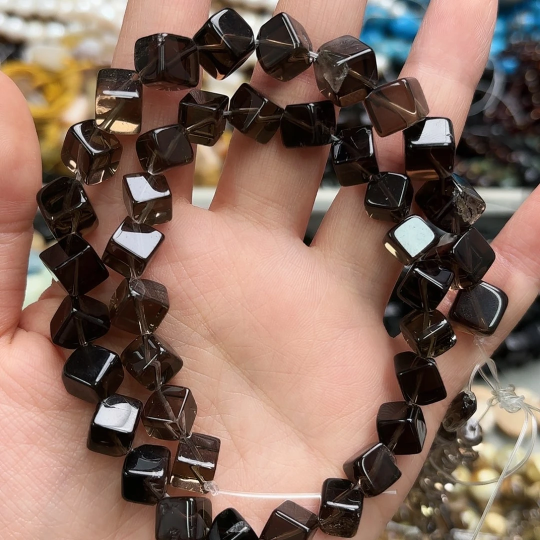 玛瑙/玉髓未镶嵌珠宝半成品卡十茶晶对角一条有瑕