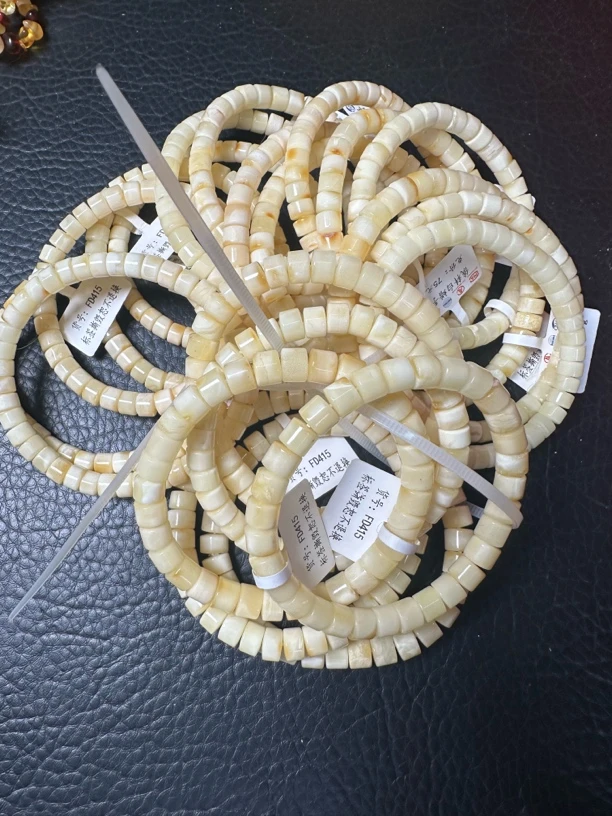 俄料白蜡精工直切7mm微瑕手串多样性发其一