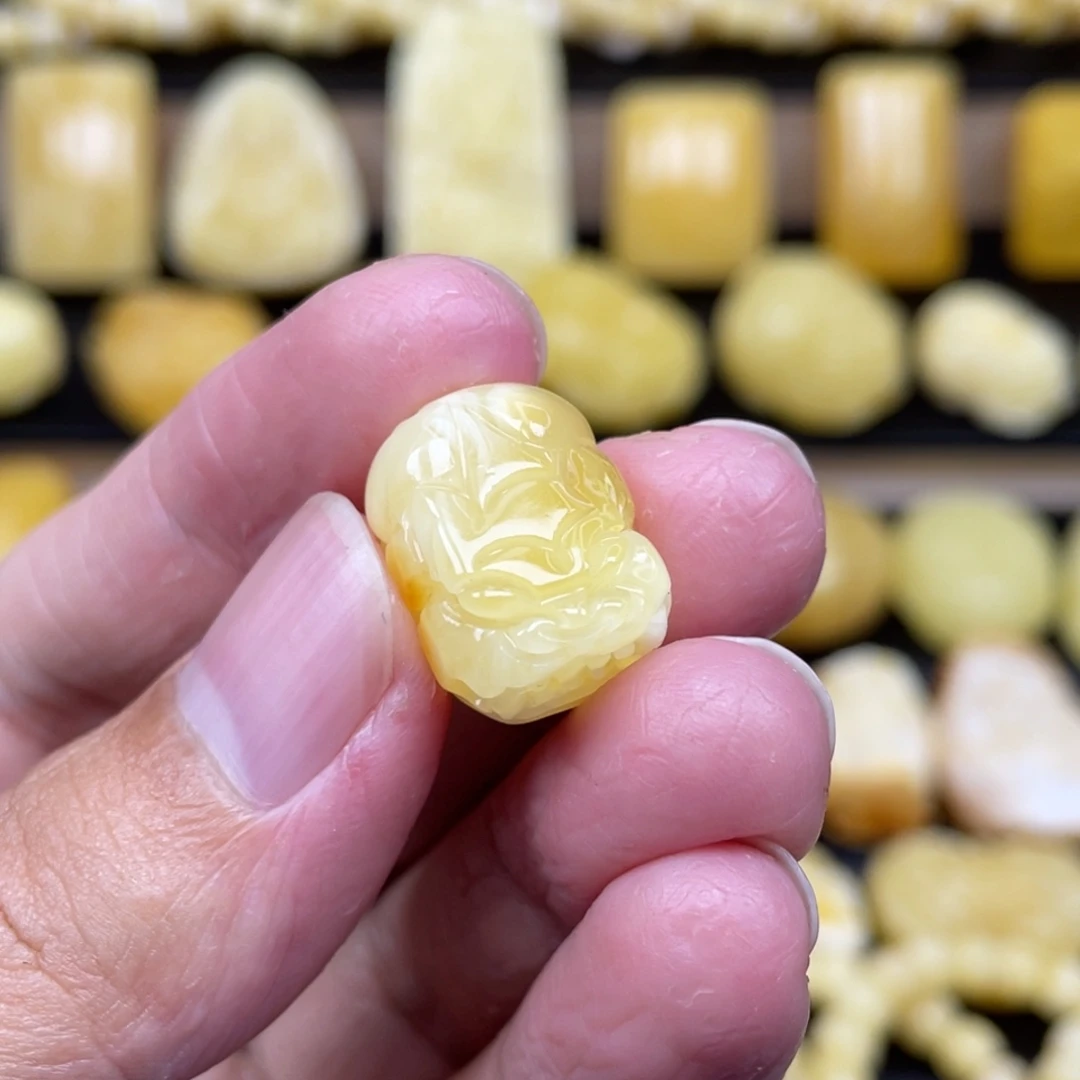 琥珀未镶嵌裸石琥珀蜜蜡