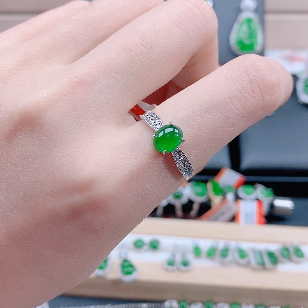 翡翠银S925镶嵌戒指天然翡翠