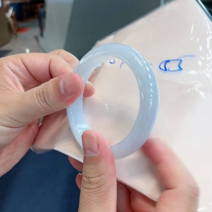 翡翠手镯未镶嵌买断