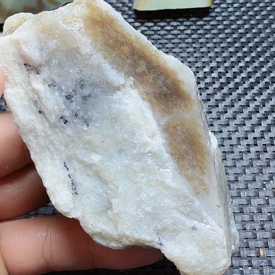 和田玉（糖玉）未镶嵌珠宝半成品